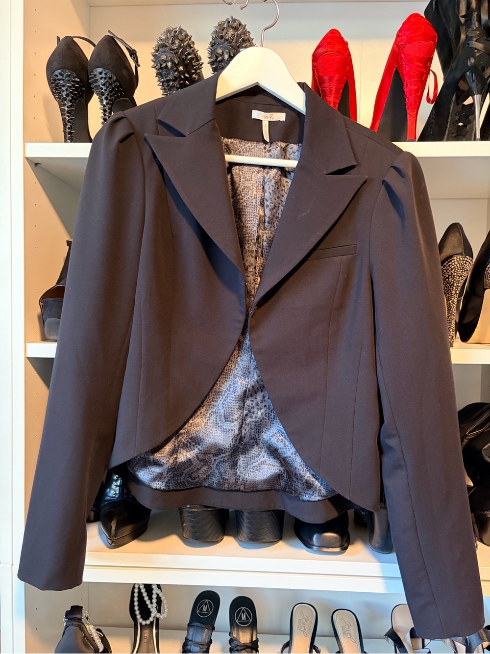 Metro 7 Black Tailored Cropped Blazer